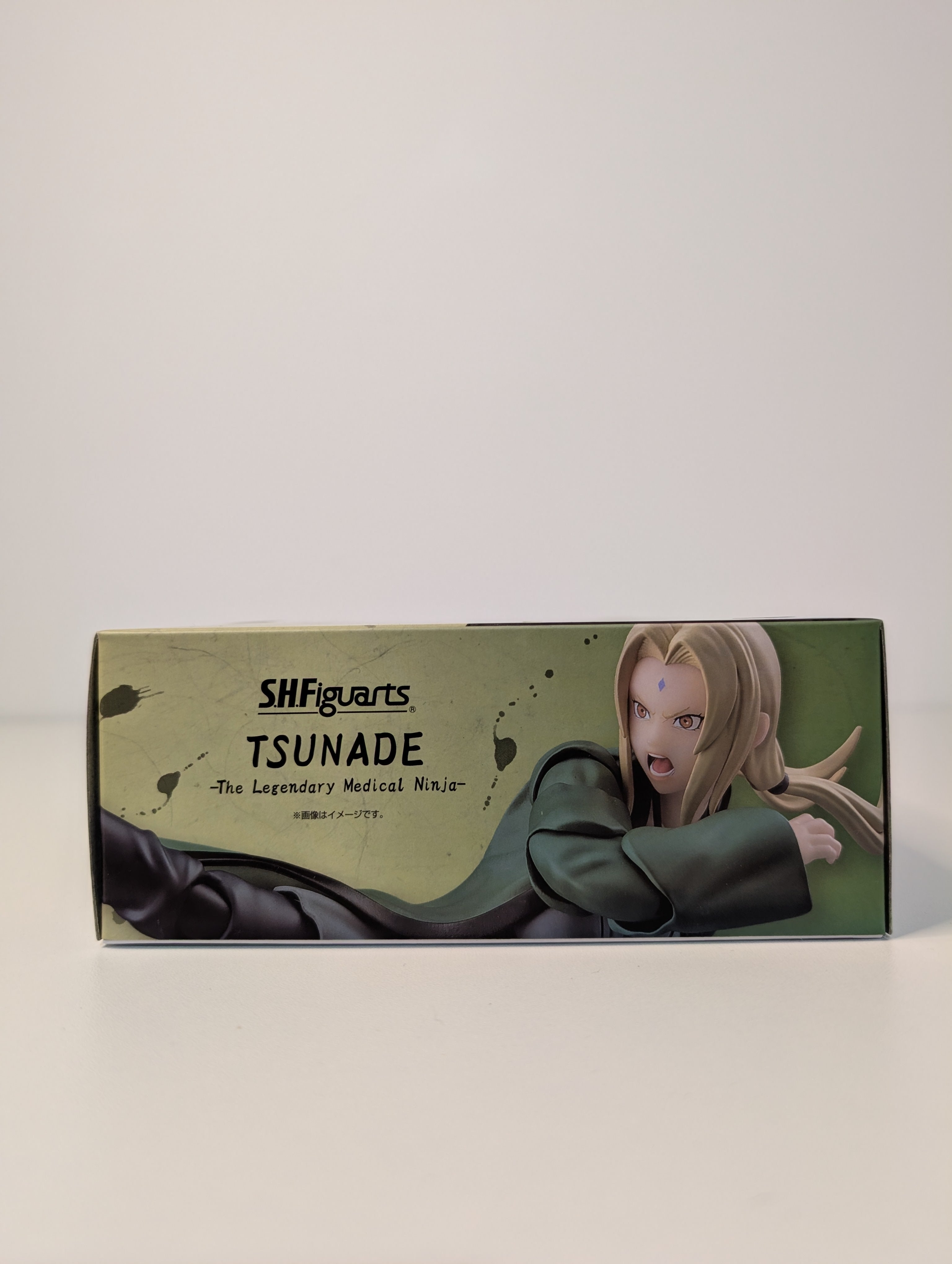 Bandai Tamashii Nations -  S.H.Figuarts - Naruto - Tsunade The legendary Medical Ninja