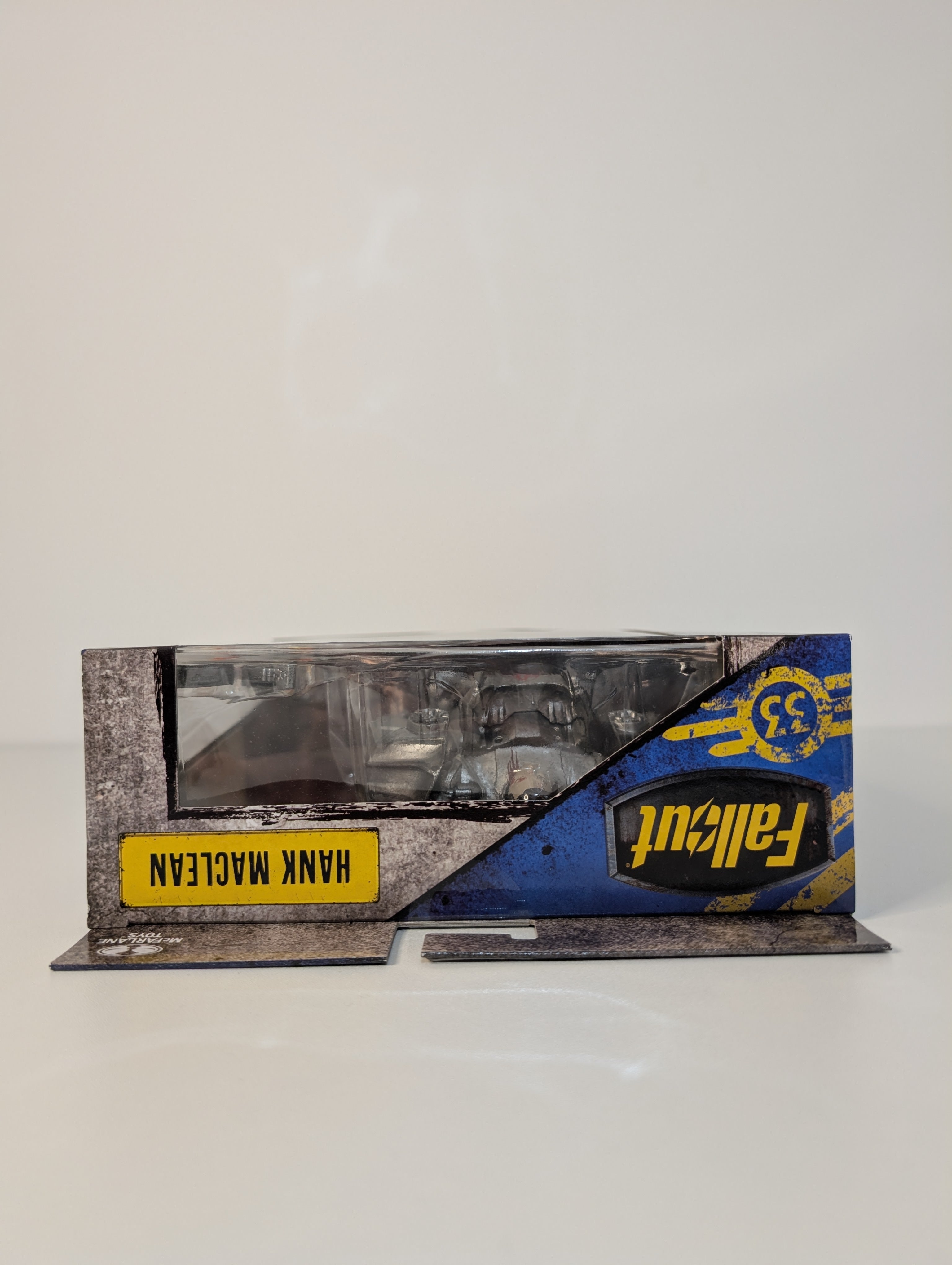 McFarlane Toys - Fallout - Hank Maclean